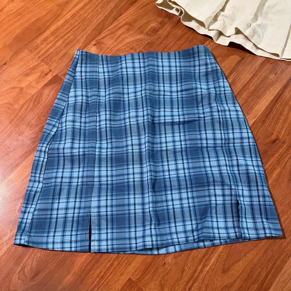 Brandy Melville plaid skirt
